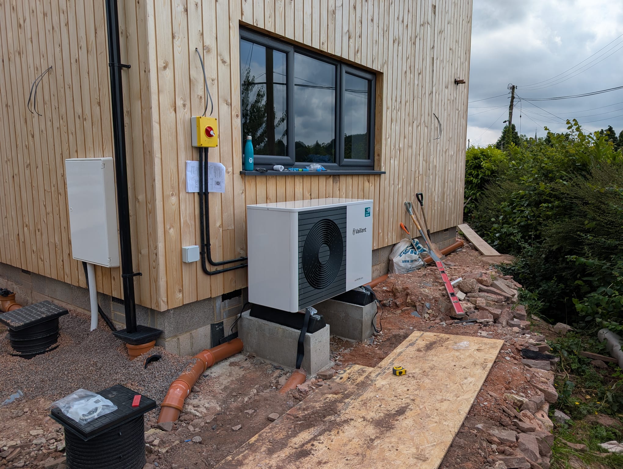 Complete Vaillant aroTHERM plus heat pump unit during installation